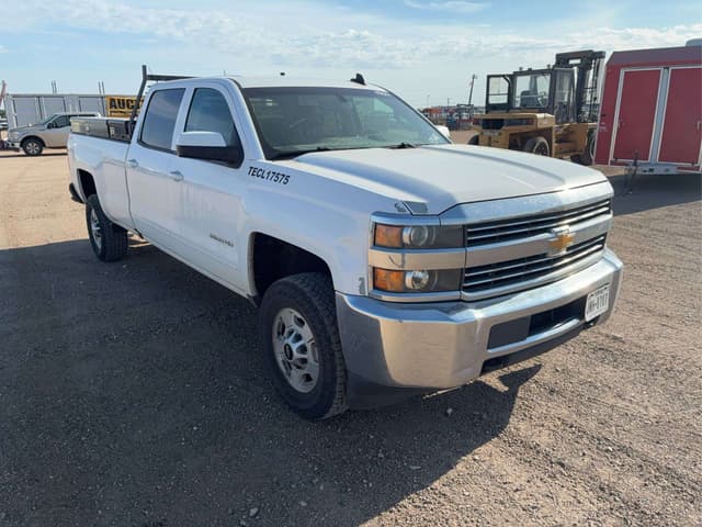 Image of Chevrolet 2500 equipment image 1