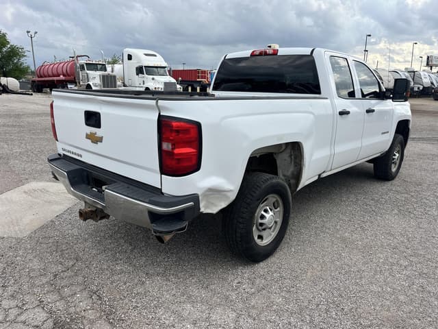 Image of Chevrolet 2500HD equipment image 4