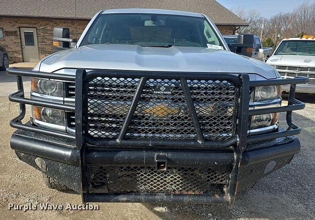 Image of Chevrolet 2500HD equipment image 1