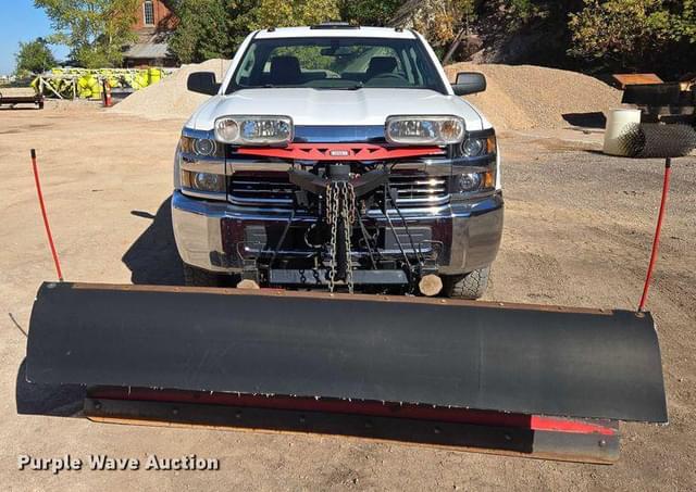Image of Chevrolet 2500HD equipment image 1