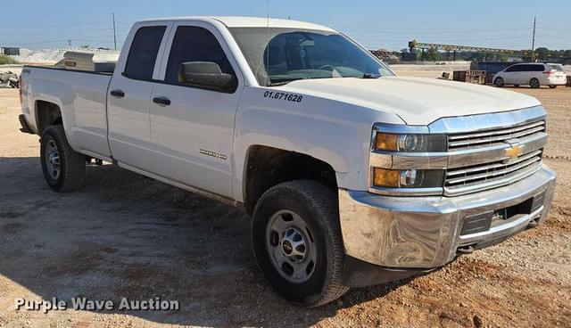 Image of Chevrolet 2500HD equipment image 2