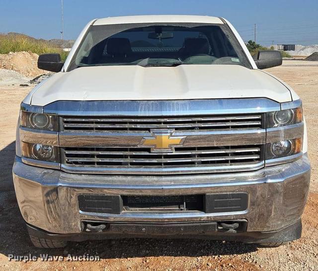 Image of Chevrolet 2500HD equipment image 1