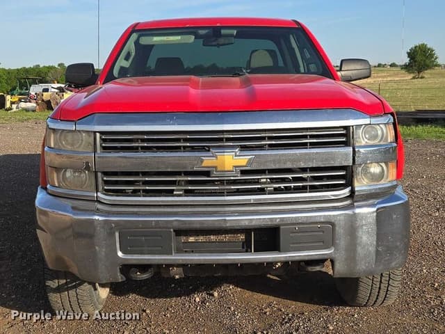 Image of Chevrolet 2500HD equipment image 1