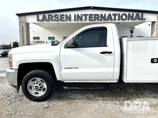 Image of Chevrolet 2500HD equipment image 1