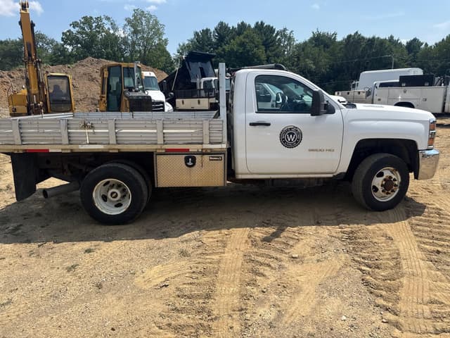 Image of Chevrolet 3500HD equipment image 1