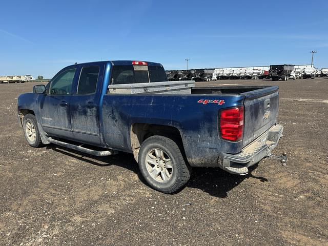 Image of Chevrolet 3500 equipment image 2