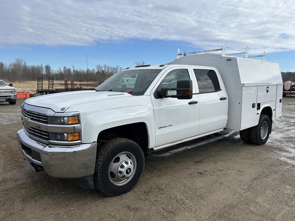 Image of Chevrolet 3500HD Primary image