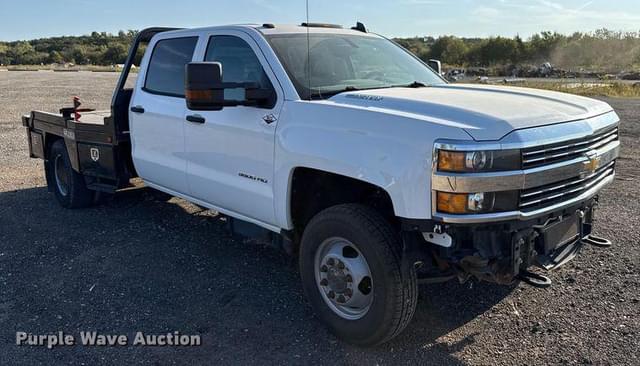 Image of Chevrolet 3500HD equipment image 2