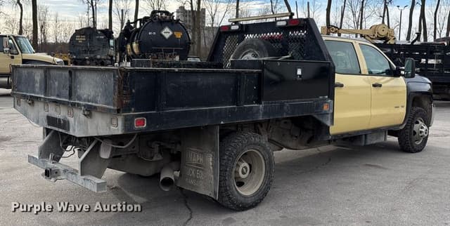 Image of Chevrolet 3500HD equipment image 4