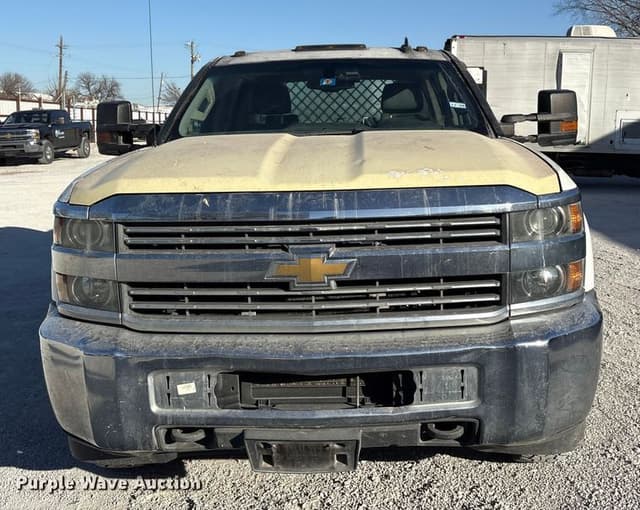 Image of Chevrolet 3500HD equipment image 1