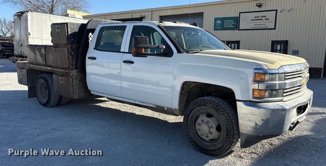 Image of Chevrolet 3500HD equipment image 2