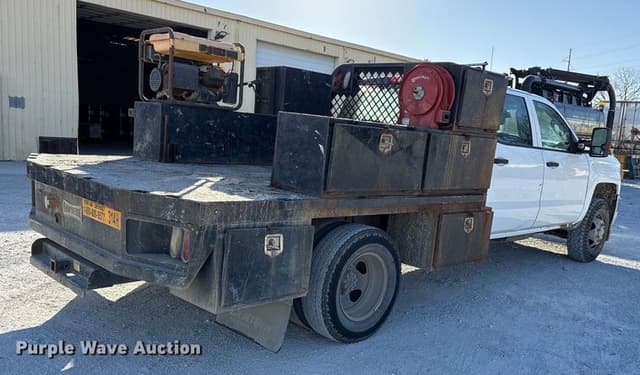 Image of Chevrolet 3500HD equipment image 4