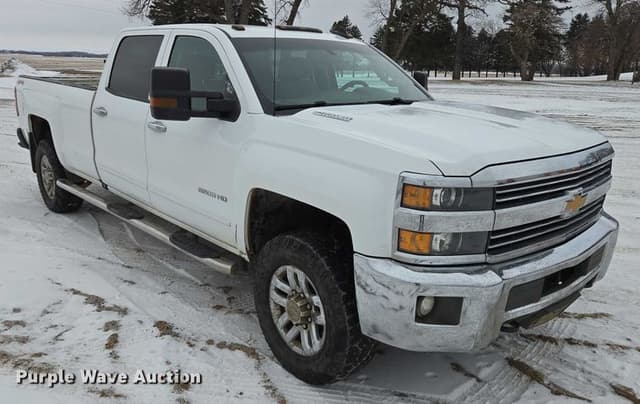 Image of Chevrolet 3500HD equipment image 2