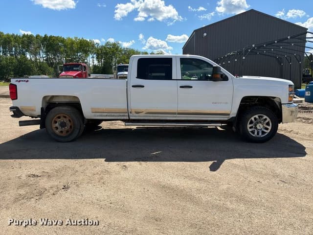 Image of Chevrolet 3500HD equipment image 3