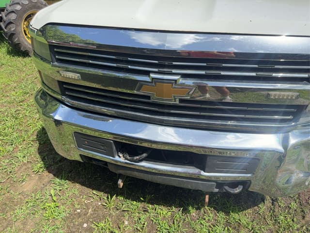 Image of Chevrolet 3500HD equipment image 2