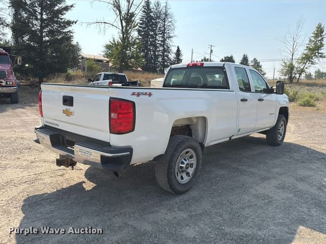 Image of Chevrolet 3500HD equipment image 4