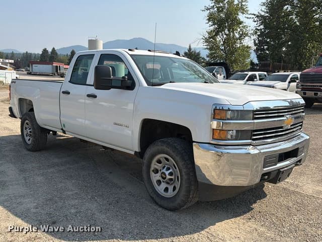 Image of Chevrolet 3500HD equipment image 2
