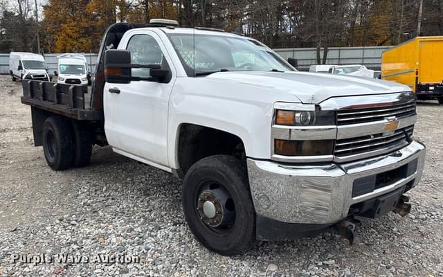 Image of Chevrolet 3500HD equipment image 2