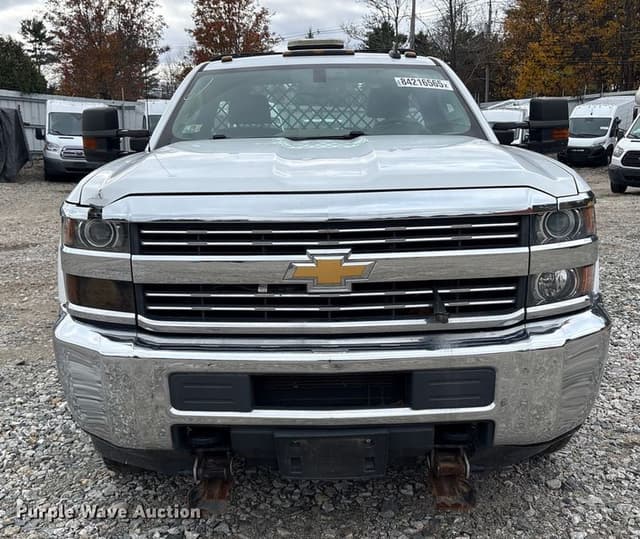 Image of Chevrolet 3500HD equipment image 1