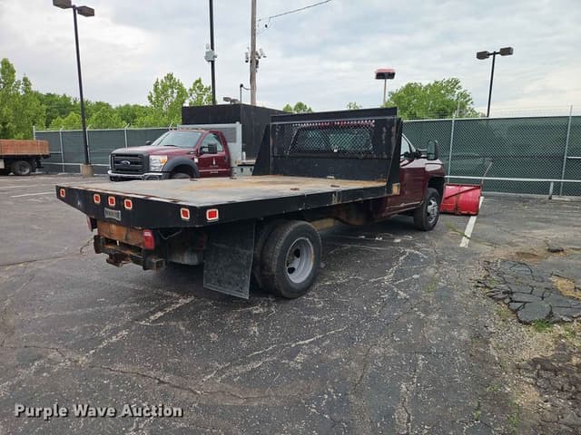 Image of Chevrolet Silverado equipment image 4