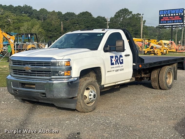 2016 Chevrolet 3500HD Equipment Image0