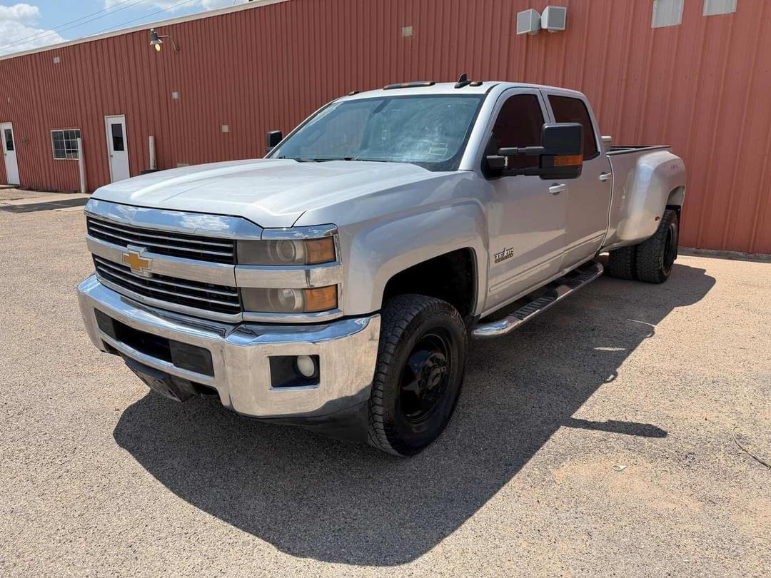 Image of Chevrolet 3500HD Primary image