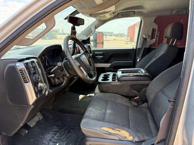 Image of Chevrolet 3500HD equipment image 4