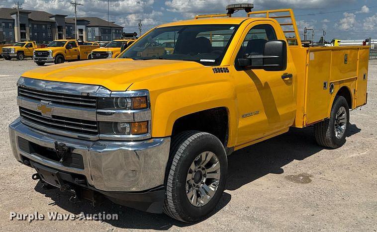 Image of Chevrolet 3500HD Primary image