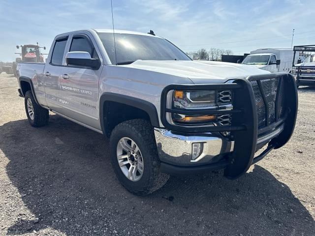 Image of Chevrolet Silverado equipment image 4