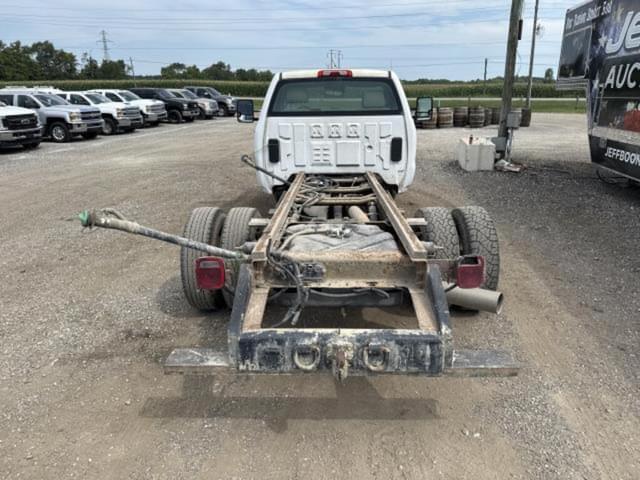 Image of Chevrolet C3500 equipment image 3