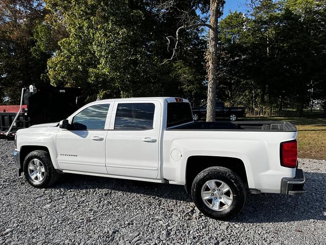 Image of Chevrolet Silverado equipment image 1