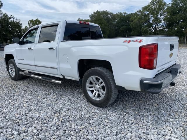 Image of Chevrolet Silverado equipment image 1