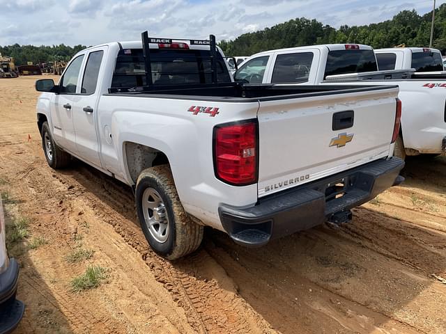 Image of Chevrolet Silverado equipment image 1