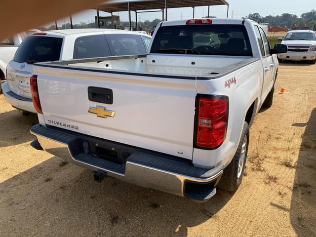 Image of Chevrolet Silverado equipment image 2