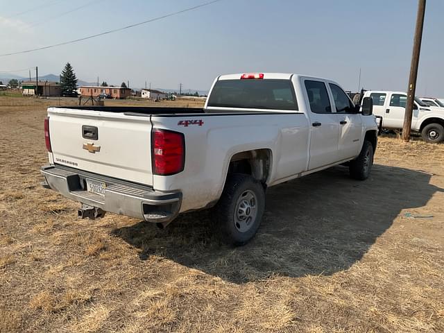 Image of Chevrolet 2500HD equipment image 4