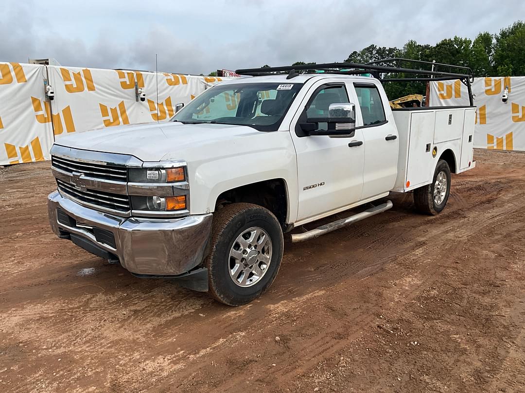 Image of Chevrolet Silverado Primary image