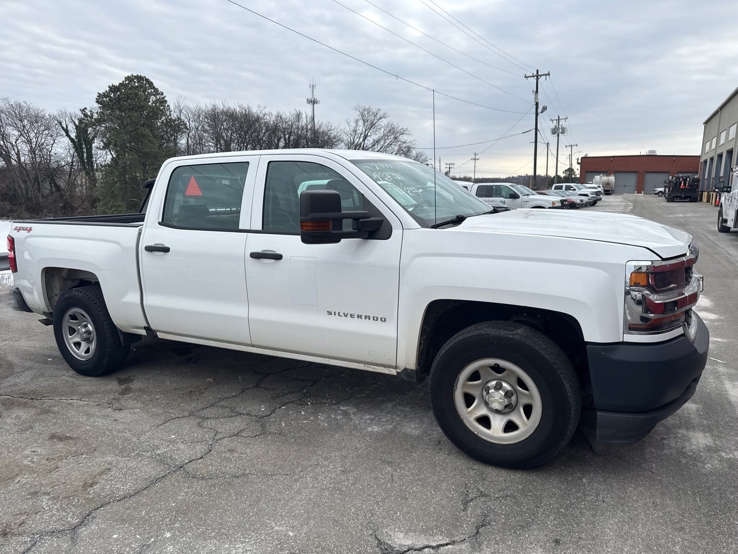 2016 Chevrolet 1500 Equipment Image0