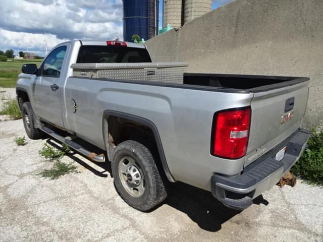 Image of Chevrolet 2500 equipment image 1