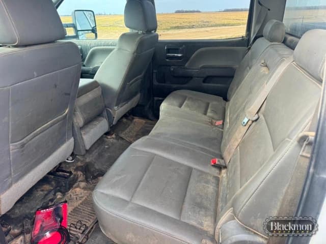 Image of Chevrolet 2500HD equipment image 1