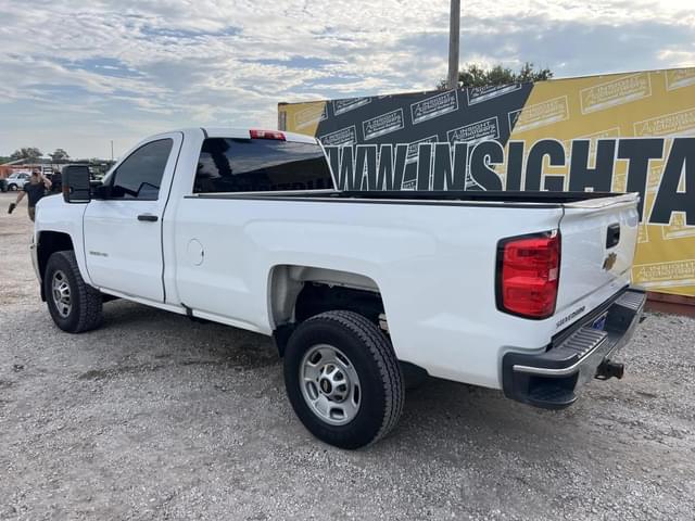 Image of Chevrolet 2500HD equipment image 1