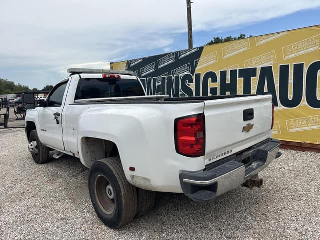 Image of Chevrolet 3500HD equipment image 1