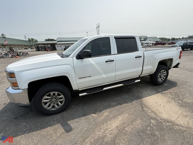 Image of Chevrolet 2500HD equipment image 1