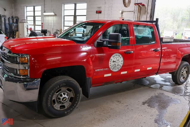Image of Chevrolet 2500HD equipment image 1