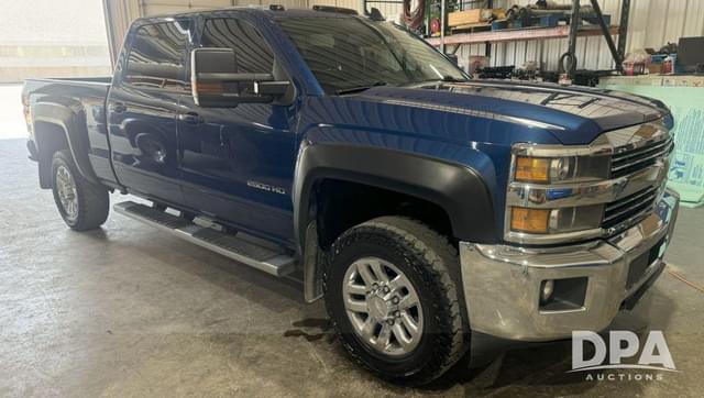 Image of Chevrolet 2500HD equipment image 2