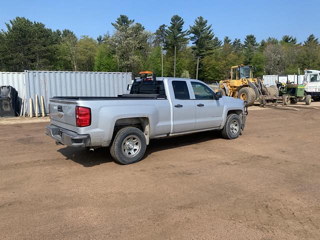Image of Chevrolet Silverado equipment image 4