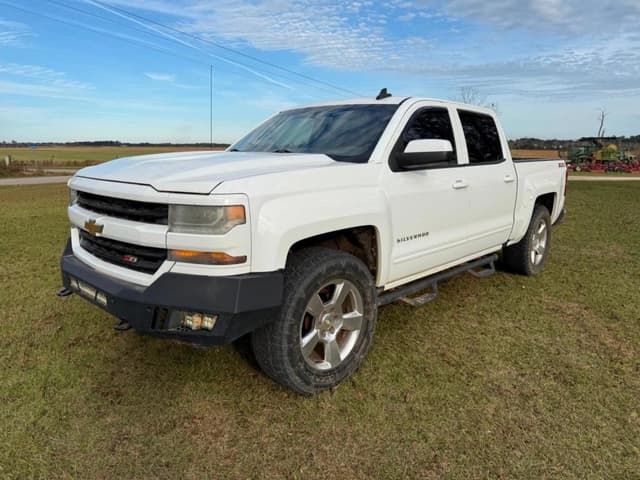 Image of Chevrolet Silverado equipment image 1