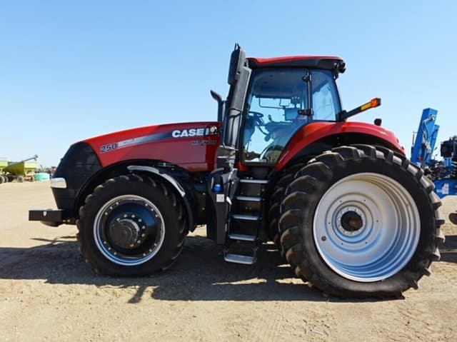 Image of Case IH Magnum 250 equipment image 1