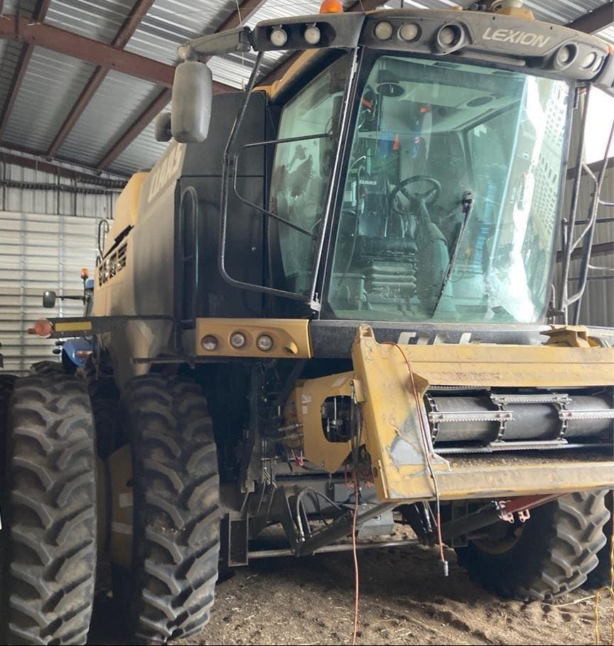 Main image CLAAS LEXION 740