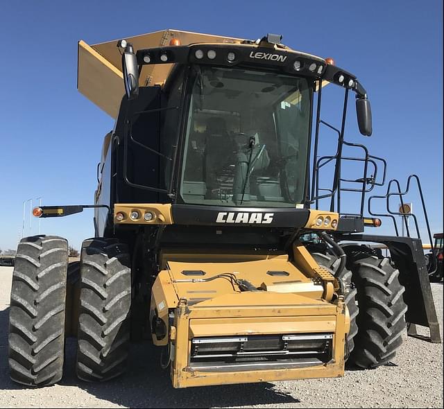 Image of CLAAS LEXION 760 equipment image 3