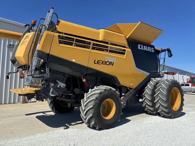 Image of CLAAS LEXION 760 equipment image 3